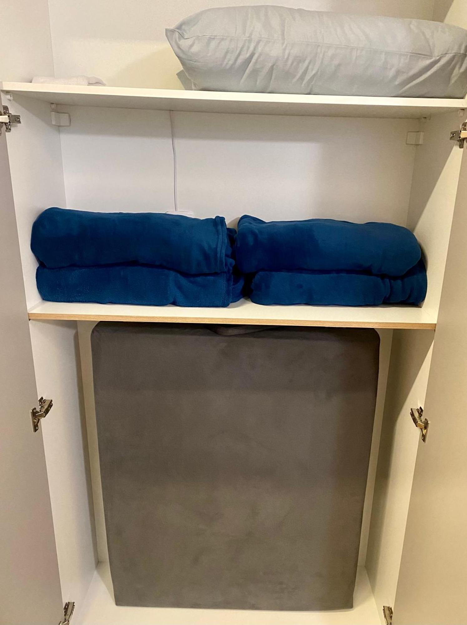 Apartamento Magnifico Em Frente Ao Metro Bras ! *